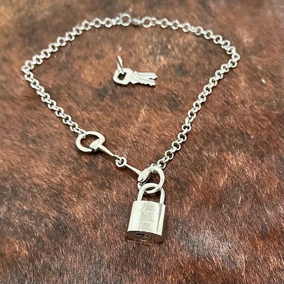 Louis Vuitton Silver Lock and Key (315) and Horse Bit Necklace - Picture 1 of 9